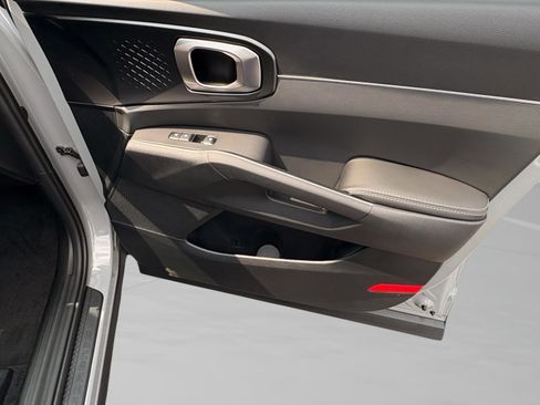 New 2026 Kia Sorento EX FWD image 39