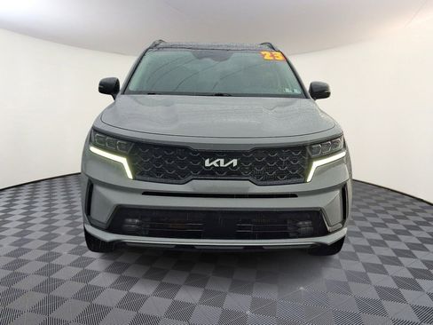 Used 2023 Kia Sorento SX AWD/4WD image 2