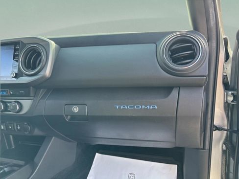 Used 2023 Toyota Tacoma TRD Off-Road w/ TRD Premium Off Road Package image 38