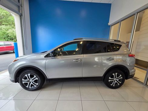 Used 2018 Toyota RAV4 LE w/ All Weather Liner Package AWD/4WD image 4