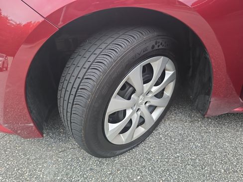 Used 2024 Toyota Corolla LE FWD image 27
