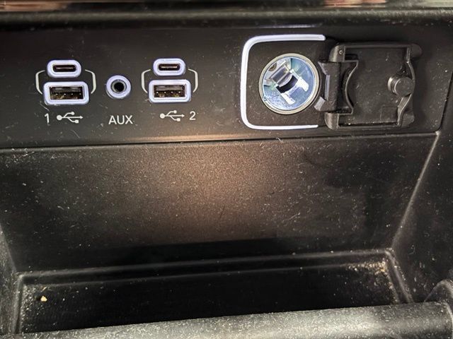 Used 2024 Jeep Grand Cherokee L Limited AWD/4WD image 38