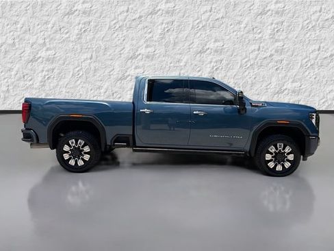 Used 2024 GMC Sierra 2500 Denali w/ Denali Reserve Package AWD/4WD image 2