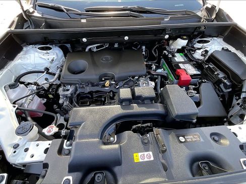 Used 2025 Toyota RAV4 XLE FWD image 32