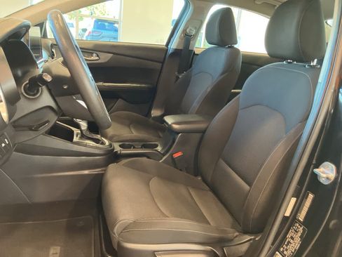 Used 2021 Kia Forte LXS image 10
