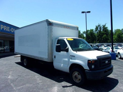 Used 2014 Ford E-350 and Econoline 350 Super Duty image 3