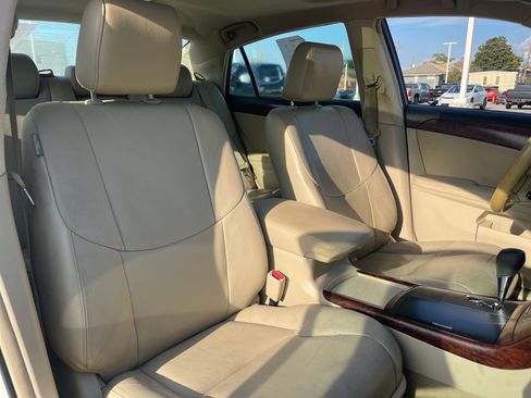 Used 2011 Toyota Avalon FWD image 15