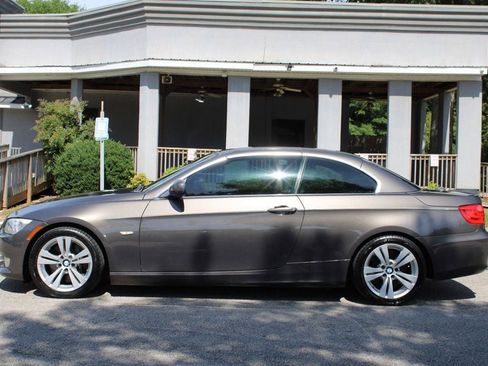 Used 2011 BMW 335i Convertible RWD image 8