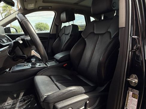 Used 2019 Audi Q5 2.0T Premium Plus w/ Premium Plus Package image 42