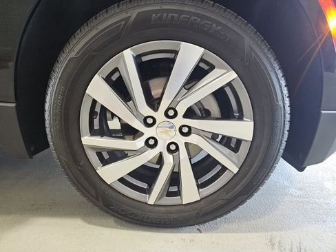Used 2023 Chevrolet Equinox Premier image 24