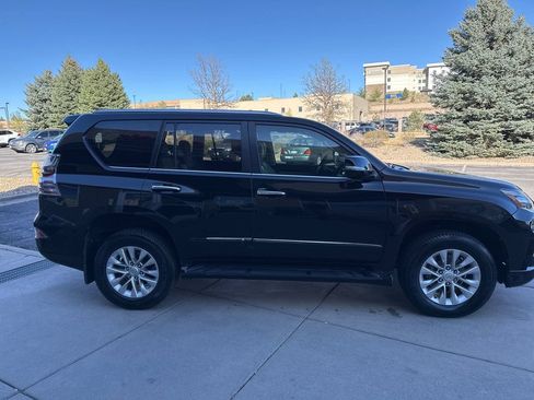 Used 2019 Lexus GX 460 Premium w/ Premium Package AWD/4WD image 4