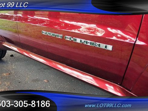Used 2017 Jeep Grand Cherokee SRT AWD/4WD image 38