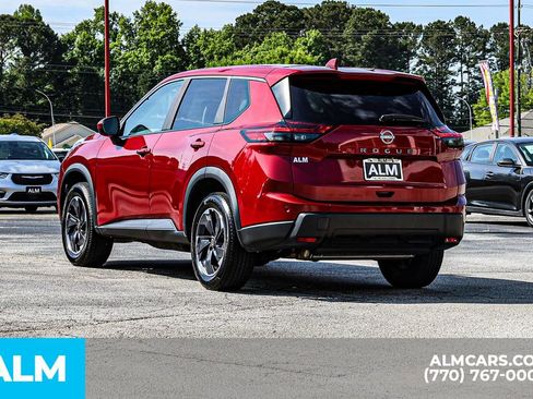 Used 2025 Nissan Rogue SV FWD image 7