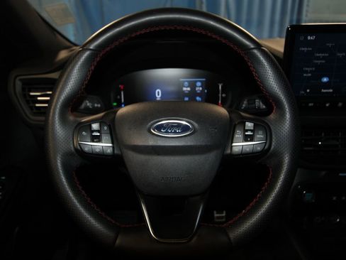 Used 2024 Ford Escape ST-Line w/ Tech Pack #1 FWD image 11