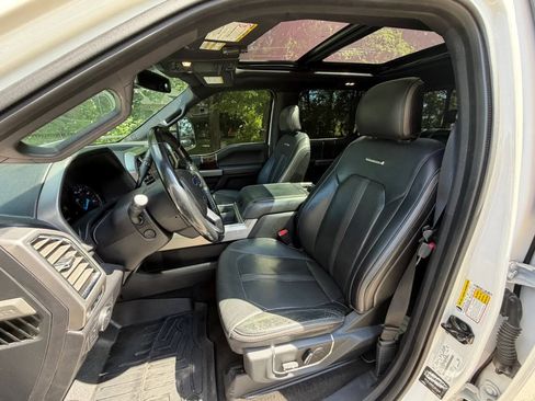 Used 2017 Ford F250 Platinum w/ Platinum Ultimate Package AWD/4WD image 15