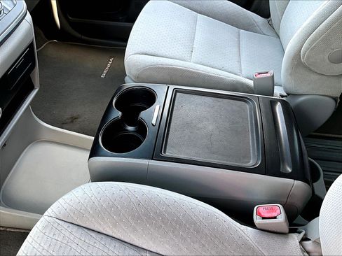 Used 2015 Toyota Sienna LE FWD image 18