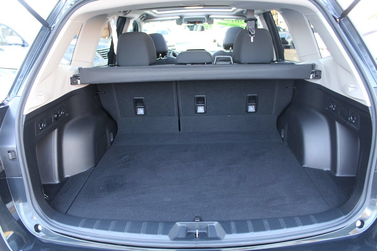 Used 2019 Subaru Forester Premium w/ All-Weather Package AWD/4WD image 33