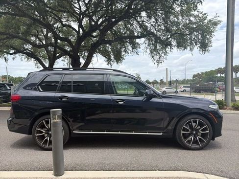 Used 2021 BMW X7 xDrive40i w/ M Sport Package AWD/4WD image 3