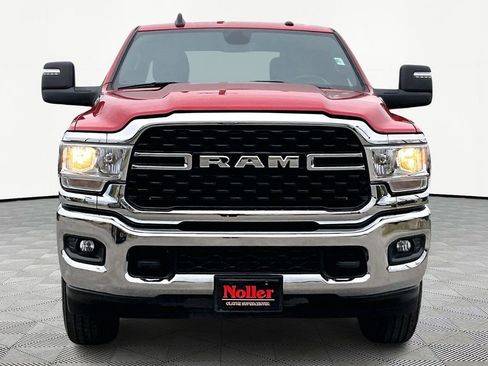 Used 2024 RAM 2500 Big Horn w/ Bed Utility Group image 3