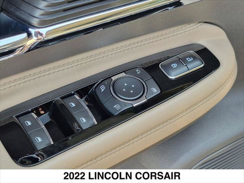 Certified 2022 Lincoln Corsair FWD w/ Premium Package image 11