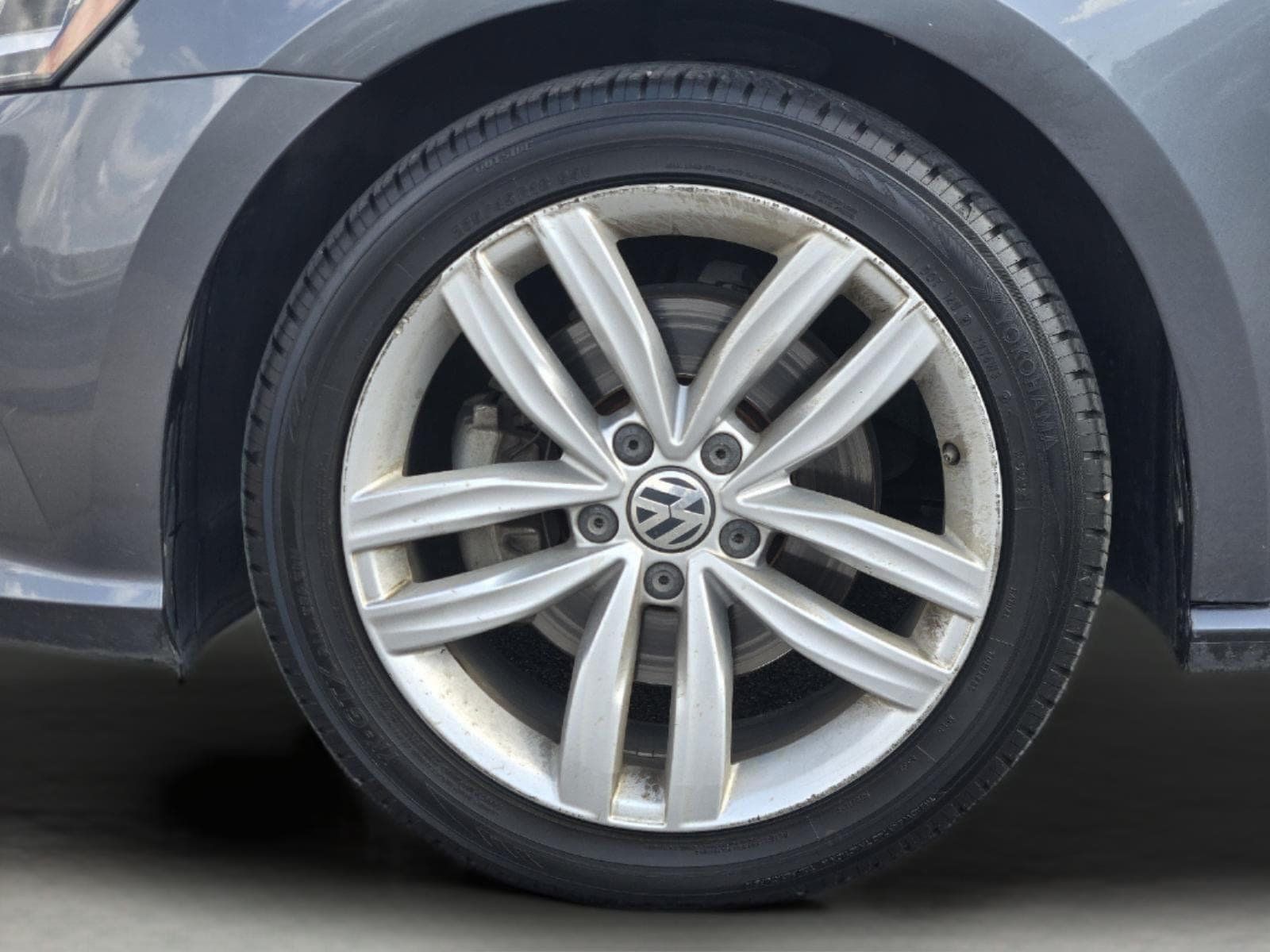 Used 2019 Volkswagen Passat 2.0T Wolfsburg FWD image 8