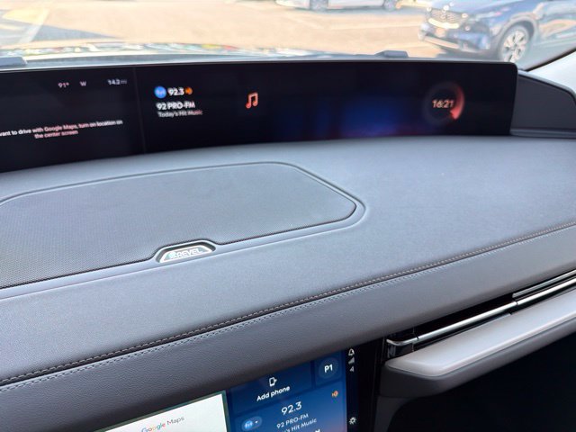 New 2027 Lincoln Navigator Premiere AWD/4WD image 17