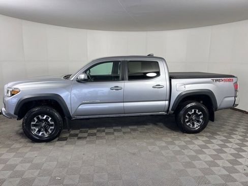 Used 2020 Toyota Tacoma TRD Off-Road image 4