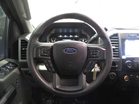Used 2019 Ford F150 XLT w/ Trailer Tow Package RWD image 14