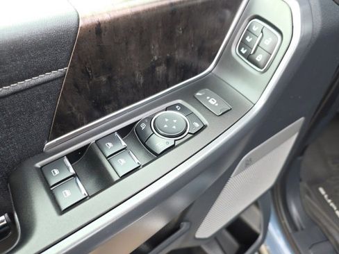 Used 2023 Ford F350 Lariat w/ Tow Technology Package image 16