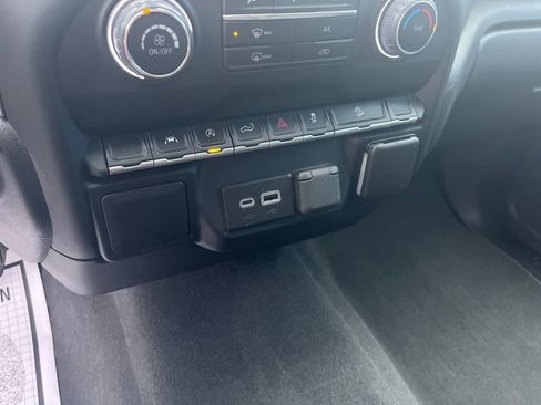 Used 2022 Chevrolet Silverado 1500 Custom Trail Boss image 14