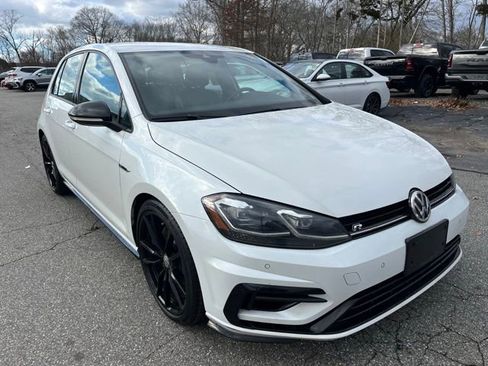 Used 2019 Volkswagen Golf R 4-Door image 4
