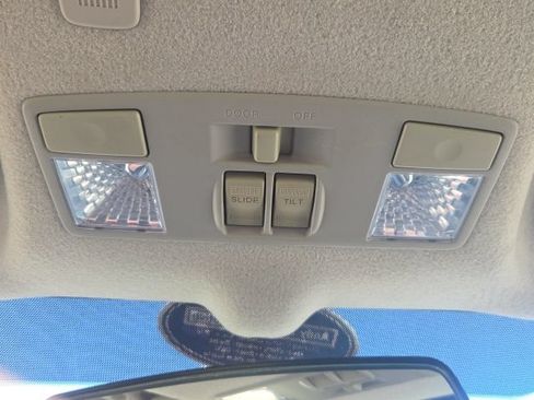 Used 2012 Ford Fiesta SE FWD image 26