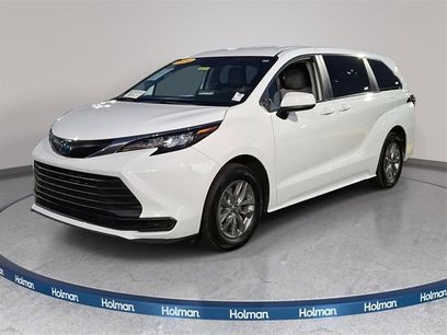 Certified 2024 Toyota Sienna LE