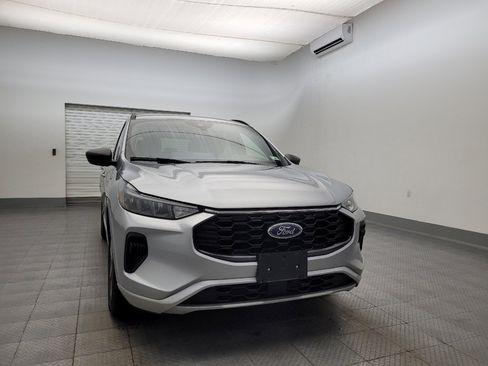 Used 2024 Ford Escape ST-Line image 14