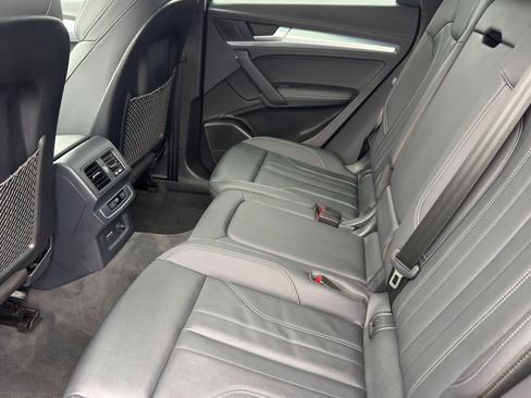 Used 2024 Audi Q5 2.0T Premium Plus w/ Premium Plus Package AWD/4WD image 27