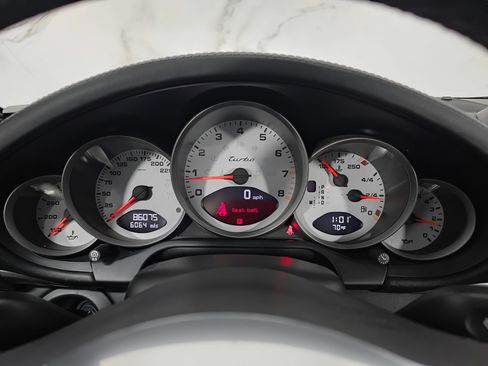 Used 2012 Porsche 911 Turbo AWD/4WD image 32