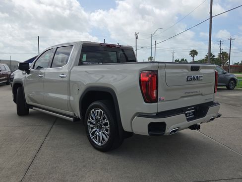 Used 2026 GMC Sierra 1500 Denali Ultimate AWD/4WD image 6