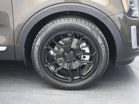 Used 2020 Kia Telluride EX w/ EX Premium Package AWD/4WD image 27