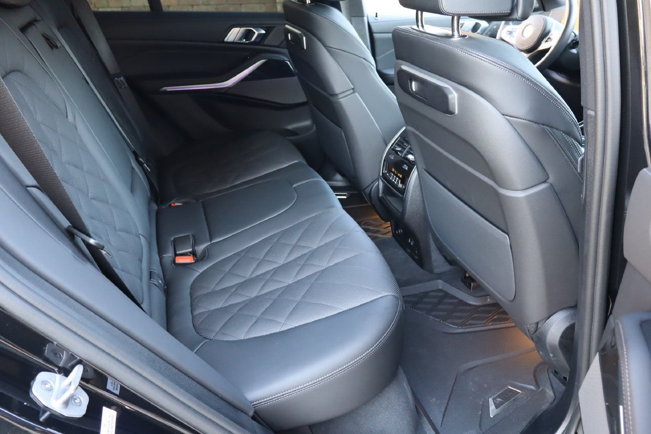 Used 2026 BMW X5 xDrive40i w/ M Sport Package AWD/4WD image 18