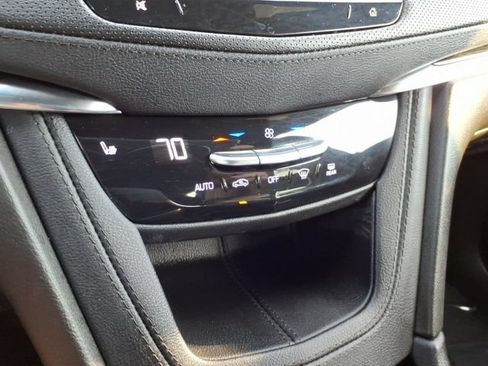 Used 2022 Cadillac XT5 Premium Luxury FWD image 33