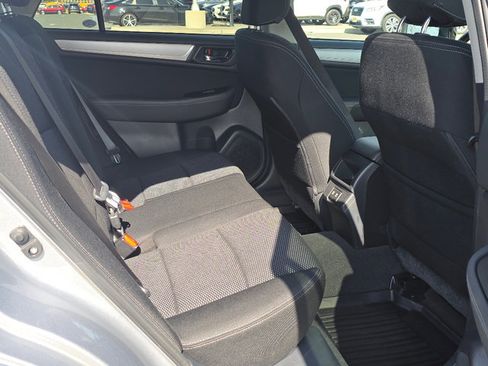 Used 2019 Subaru Outback 2.5i Premium w/ Popular Package #2 image 23