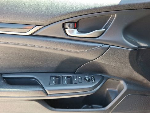 Used 2020 Honda Civic Sport Touring image 12