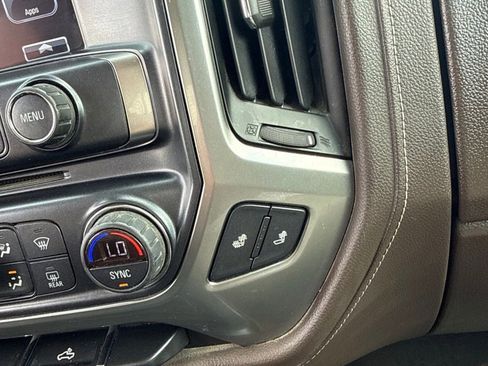 Used 2018 Chevrolet Silverado 1500 LTZ w/ Sport Package AWD/4WD image 18