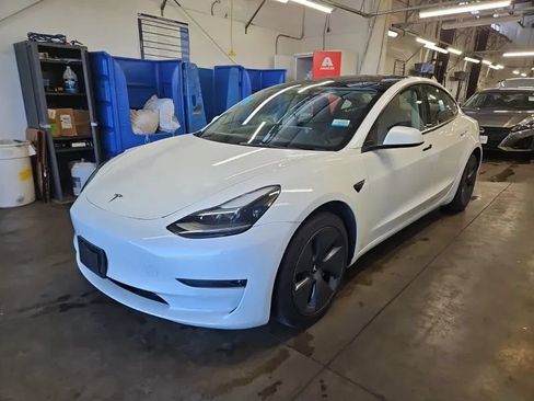 Used 2022 Tesla Model 3 Long Range AWD/4WD image 1