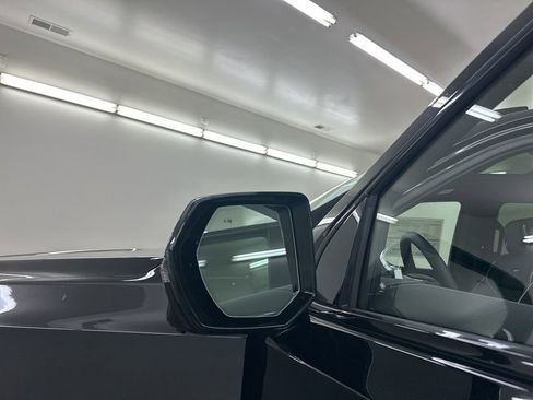 New 2026 Cadillac Escalade ESV Sport w/ Touring Package image 15