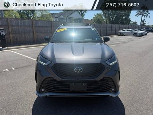 Used 2024 Toyota Highlander XSE image 4