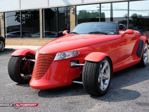 Used 1999 Plymouth Prowler RWD image 4