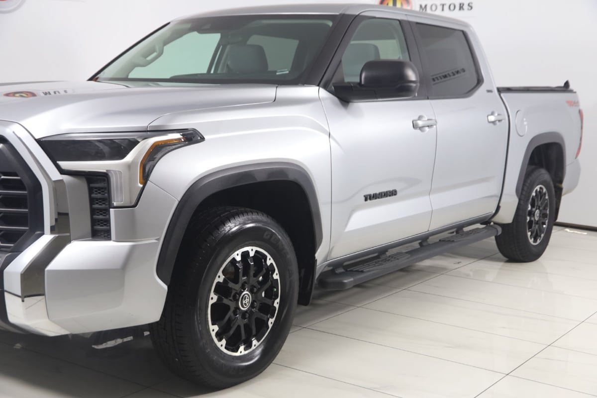 Used 2024 Toyota Tundra SR5 w/ TRD Off-Road Package AWD/4WD image 40