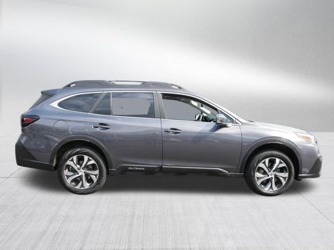 Used 2022 Subaru Outback Limited AWD/4WD image 8