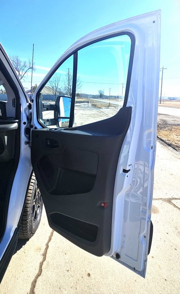 Used 2023 Ford Transit 350 XLT RWD image 9